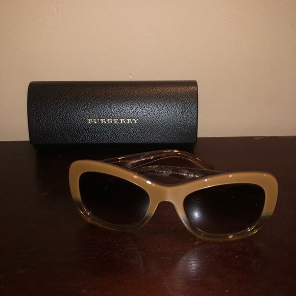 Burberry Accessories - Burberry Tortoise Sunglasses